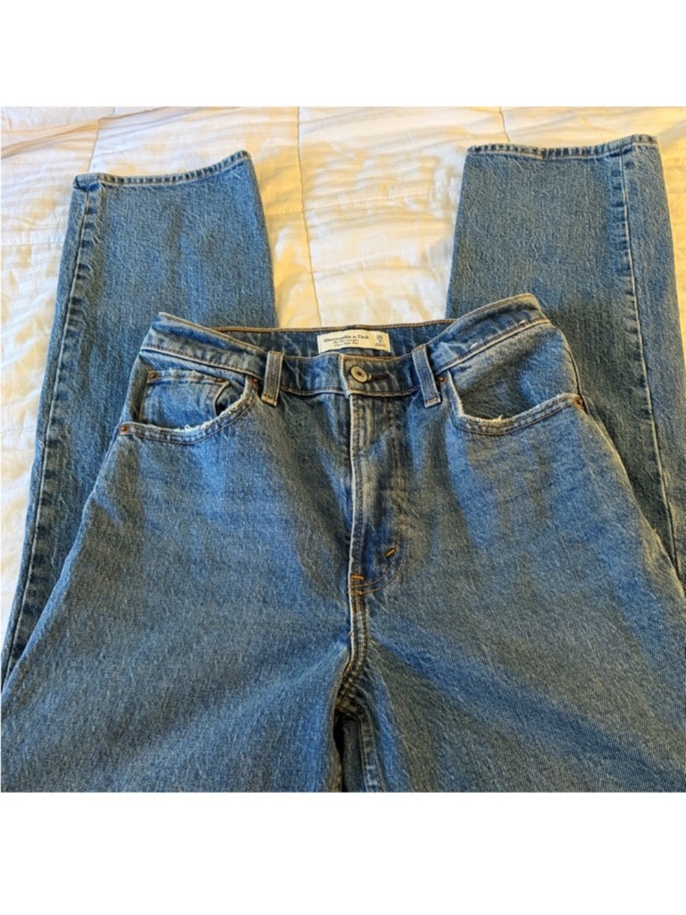 Abercrombie & Fitch Classic Denim Straight Jeans